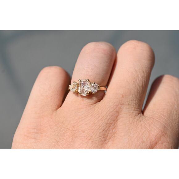 alternative raw diamond engagement rings, raw crystal size 4 5 6 7 8 8 9 10 11 - Picture 3 of 4